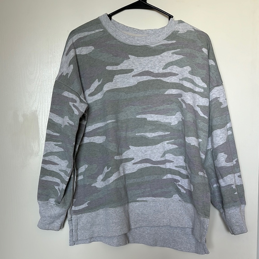 Aerie Green and Gray Crewneck Sweater